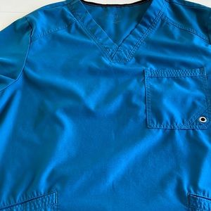 Large male scrub top